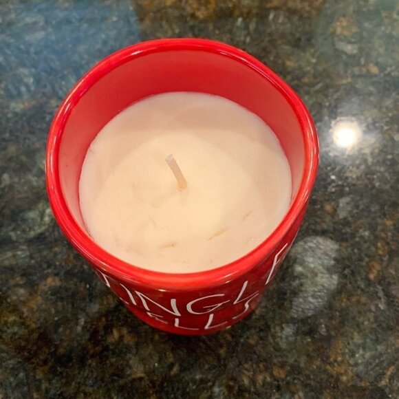 Rae Dunn JINGLE BELLS Candle Ceramic Red Evergreen Mistletoe Christmas - Picture 5 of 6